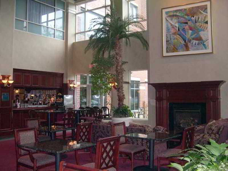 Embassy Suites By Hilton Portland Maine Restaurant foto